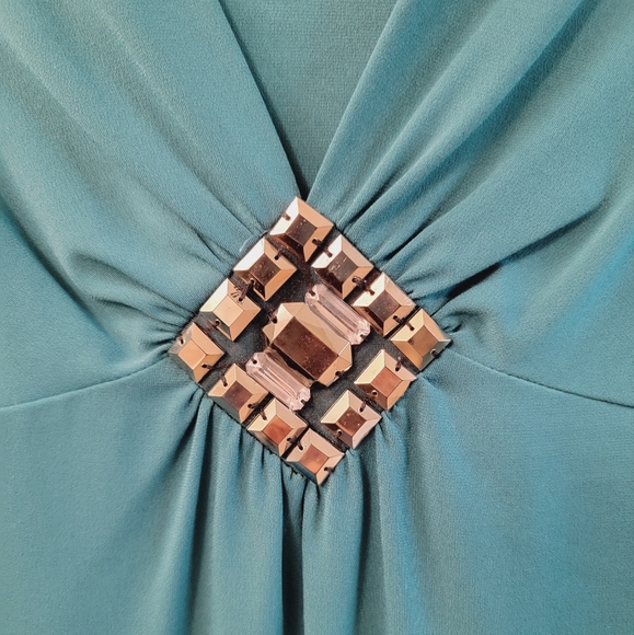 AB Studio V-Neck Blouse - Picture 2 of 6